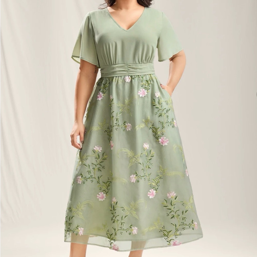 BloomChic Floral Print Midi/Maxi Dress US 22-24 Green Pockets Fairy Whimsical - Picture 2 of 9